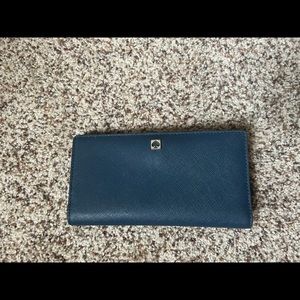 Kate Spade bifold wallet